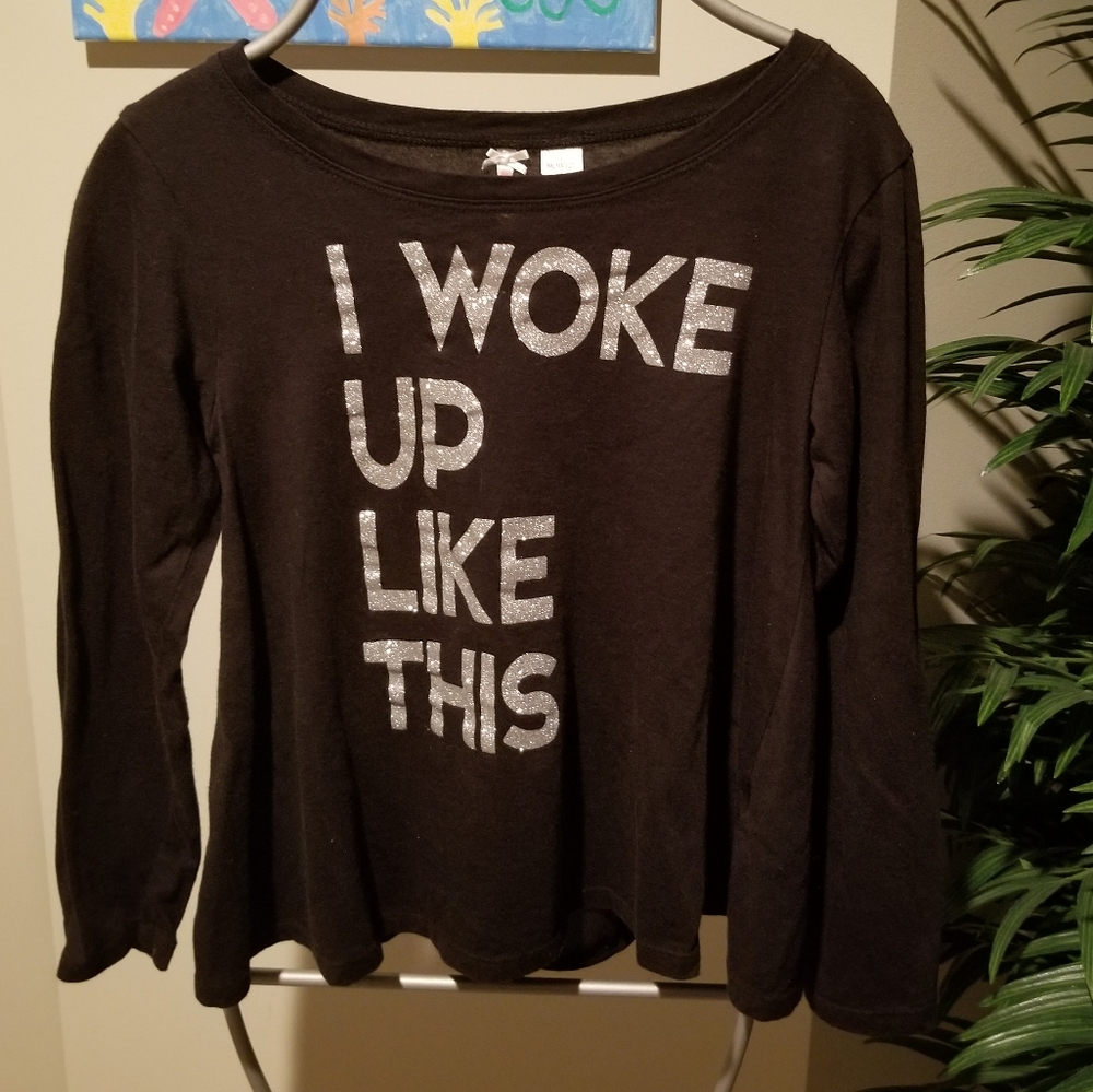 ❤️5for$12 Black top with silver top by Scooter brown
